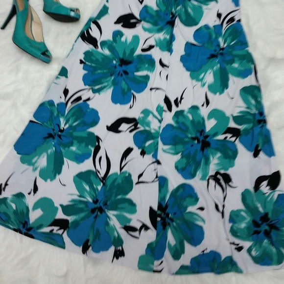 Jones Studio Dress - Picture 3 of 5